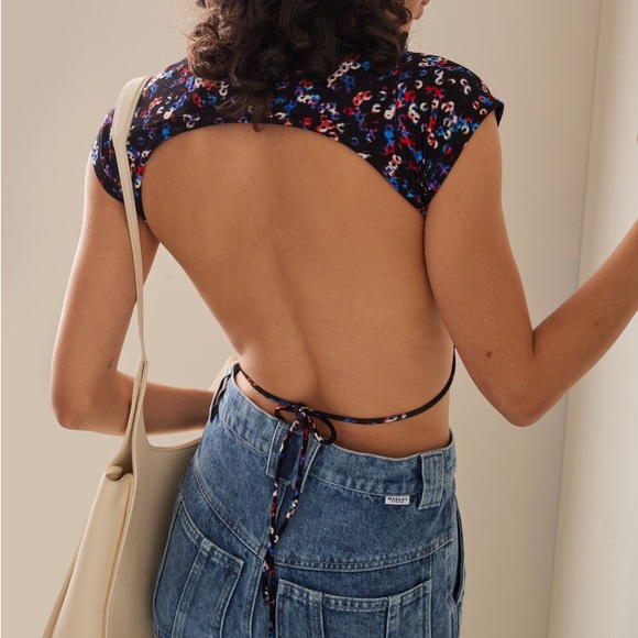 Isabel amaranth Etoile Juvia Cropped Top in Black - Picture 5 of 6